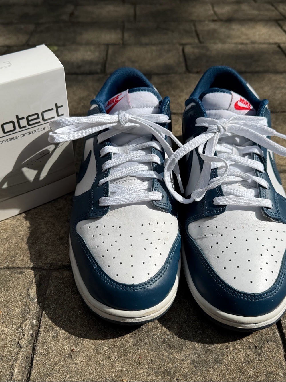 Nike Men’s White and Dodgers Blue Low-Top Sneakers with Red-Orange Logo - Picture 2 of 8